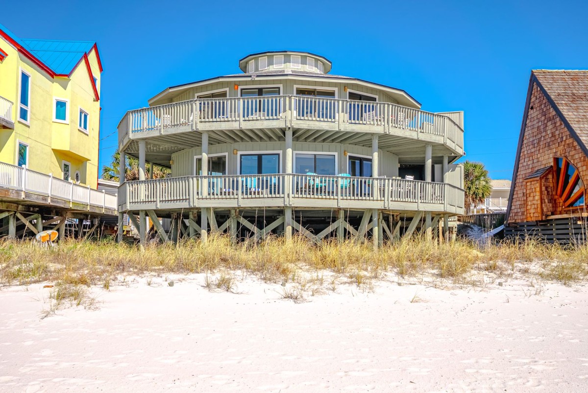 Panorama Beach House!