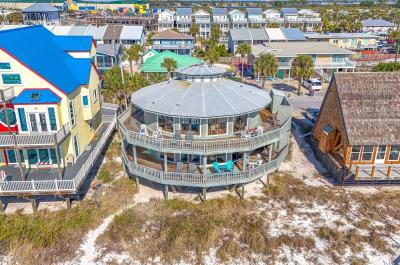 Panorama Beach House Unit B Upstairs Level Only